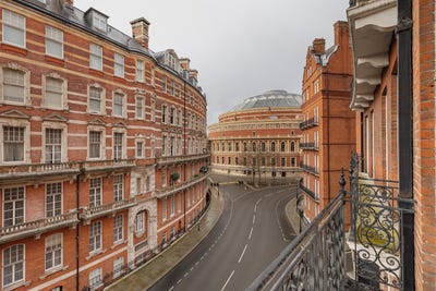 /international/gb/albert-hall-mansions-england-london-england-310098868197/?lang=zh-cn