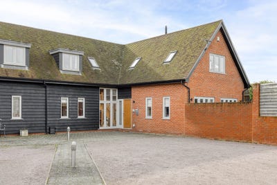 /international/gb/sg5-3sb-ickleford-england-310106065691/