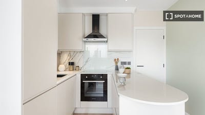 /international/gb/london-england-310108554395/