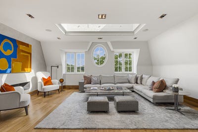 /international/gb/flat-4-1-palace-gate-kensington-london-w8-5ls-london-england-310106458795/