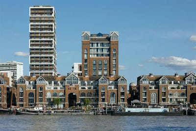 /international/gb/battersea-england-310099416876/