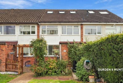 /international/gb/loughton-england-310120547367/