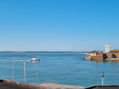 /international/gb/portsmouth-england-310110036896/