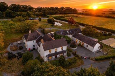 /international/gb/whitland-wales-310120539522/