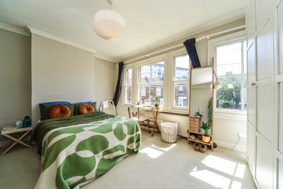 /international/gb/hambro-road-london-london-england-310108589166/