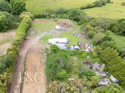 /international/gb/goffs-oak-england-310108834623/