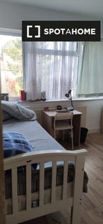 /international/gb/london-england-310108561703/