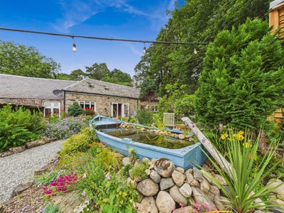 /international/gb/beechtree-cottage-kirkmichael-perthshire-scotland-310105810636/