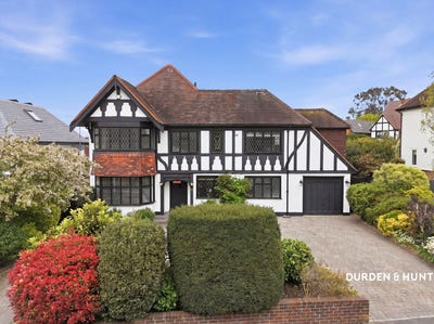 /international/gb/loughton-england-310120543433/