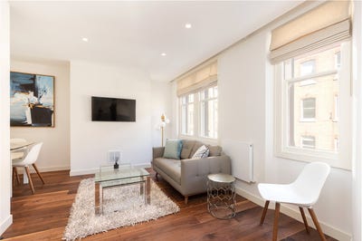 /international/gb/chiltern-street-marylebone-london-england-310096819593/