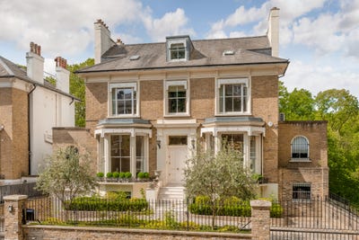 /international/gb/33-holland-villas-road-holland-park-london-w14-8dh-london-england-310106458804/