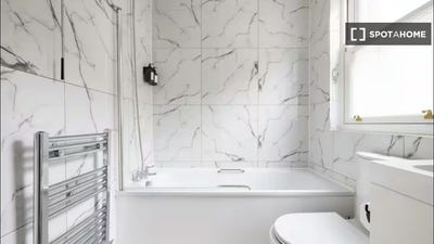 /international/gb/london-england-310108562869/