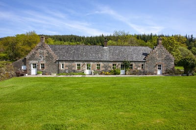 /international/gb/barmore-steading-argyll-and-bute-scotland-310105809393/