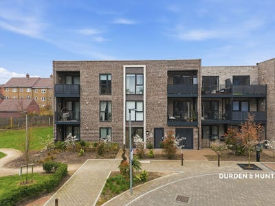 /international/gb/loughton-england-310120547250/