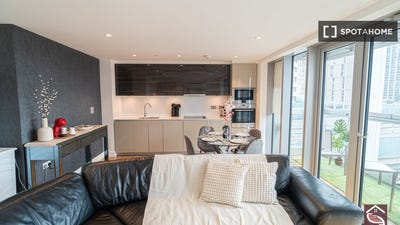 /international/gb/london-england-310108556054/