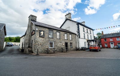 /international/gb/tregaron-wales-310101225261/