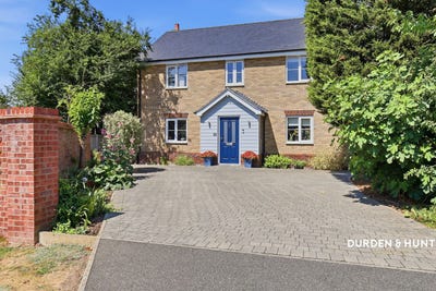 /international/gb/colchester-england-310120493211/