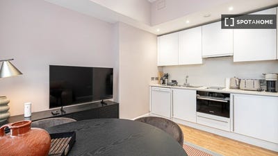 /international/gb/london-england-310108563049/