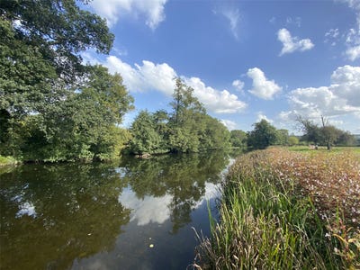 /international/gb/somerset-england-310095598191/