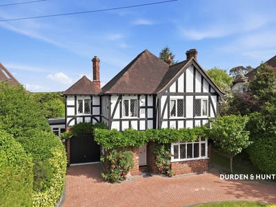 /international/gb/loughton-england-310120542580/