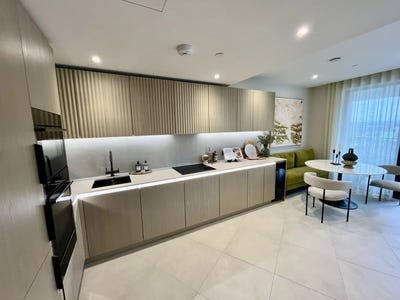 /international/gb/linear-place-ponton-road-london-england-310100141052/