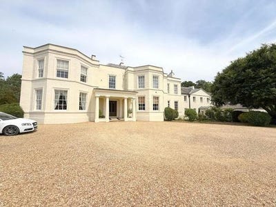 /international/gb/wavendon-england-310103618175/