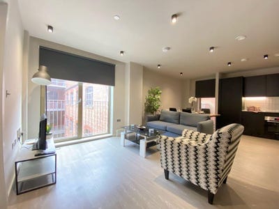 /international/gb/m15-manchester-england-310100177716/