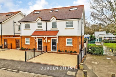 /international/gb/epping-england-310120596382/