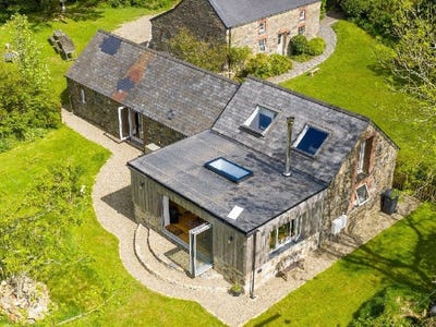 /international/gb/hermon-wales-310120033048/