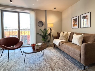 /international/gb/hulme-hall-road-manchester-england-310099946153/?lang=es