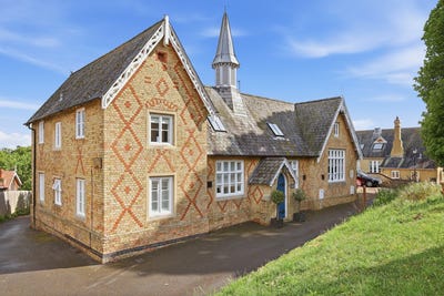 /international/gb/the-old-school-shillington-england-310108242707/