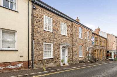 /international/gb/dulverton-england-310110429568/