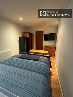 /international/gb/london-england-310108557558/