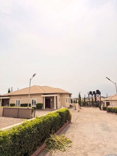 /international/gh/dome-accra-greater-accra-region-310106292455/