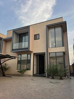 /international/gh/e-legon-hills-accra-greater-accra-region-310106292513/