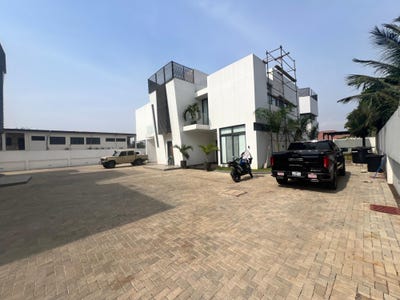 /international/gh/33-n-legon-unit-4-bed-accra-greater-accra-region-310106291675/