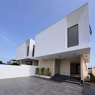 /international/gh/nanakrom-accra-greater-accra-region-310108365773/