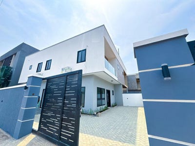 /international/gh/adenta-accra-greater-accra-region-310107974071/