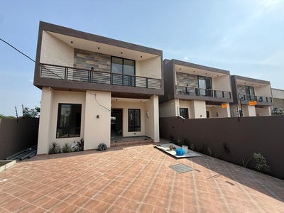 /international/gh/oyarifa-accra-greater-accra-region-310107444920/