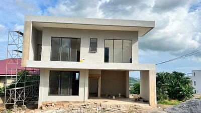 /international/gh/aburi-aburi-eastern-region-310108809400/