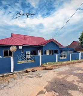 /international/gh/oyarifa-accra-greater-accra-region-310105768473/