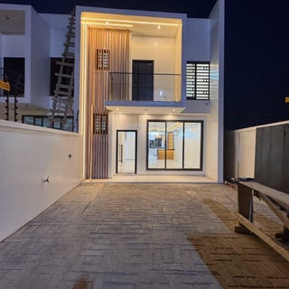/international/gh/e-legon-hills-accra-greater-accra-region-310106292511/