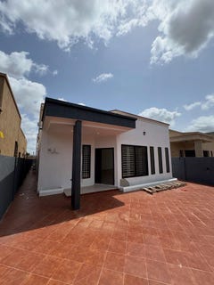 /international/gh/adenta-accra-greater-accra-region-310107471801/