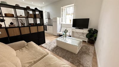 /international/gi/stunning-1-bedroom-apartment-in-town-area-gibraltar-town-area-town-area-ws-310106360315/