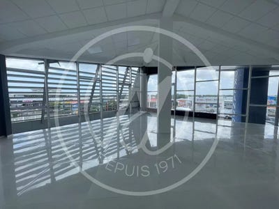 /international/gp/baie-mahault-basse-terre-310103667016/