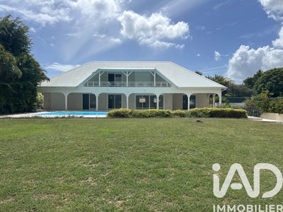 /international/gp/sainte-anne-pointe-a-pitre-310106513400/