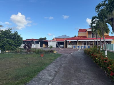 /international/gp/sainte-anne-pointe-a-pitre-310108455630/