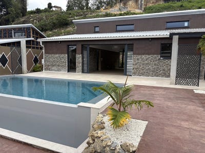 /international/gp/les-abymes-pointe-a-pitre-310108163892/