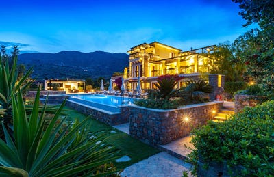 /international/gr/elounda-crete-120095159453/
