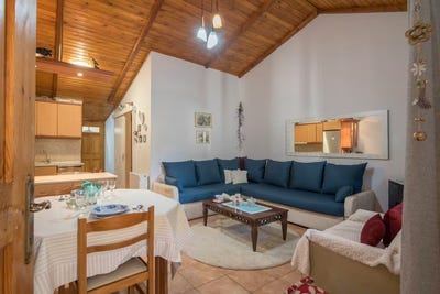 /international/gr/stavrou-marousi-attica-310105718735/